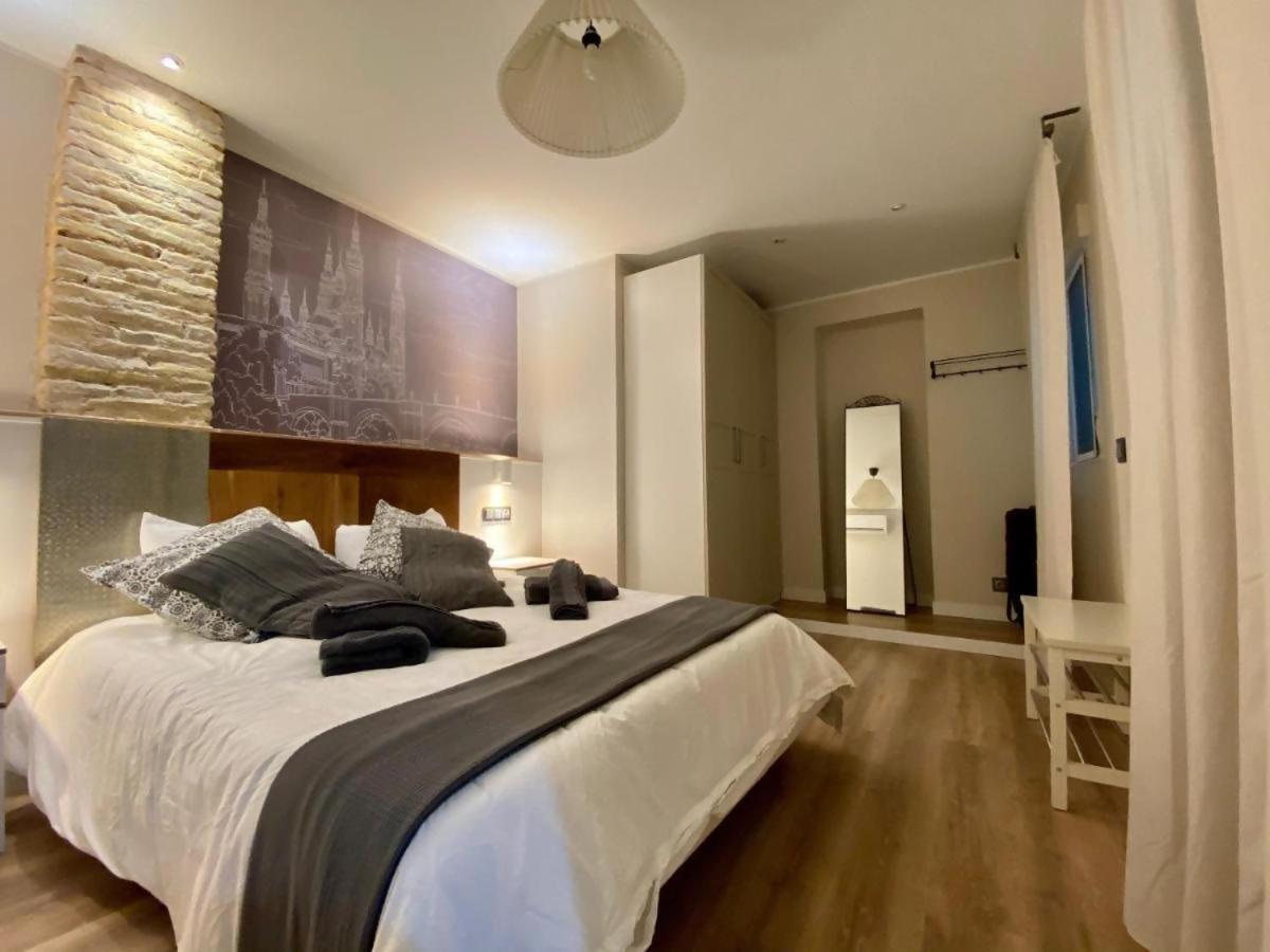 Apartamenticos Studio 39 Сарагоса Екстериор снимка