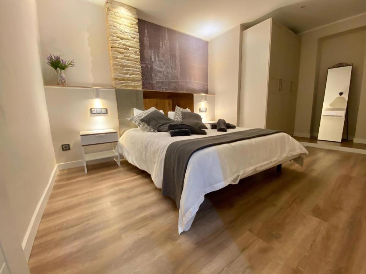Apartamenticos Studio 39 Сарагоса Екстериор снимка