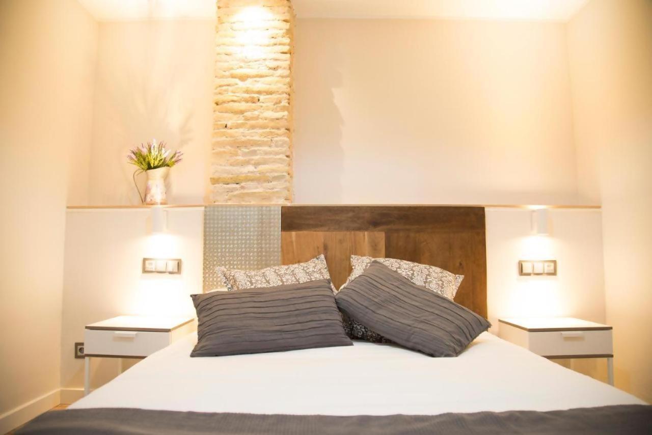Apartamenticos Studio 39 Сарагоса Екстериор снимка